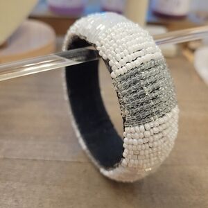 Stunning Beaded Bracelet • White & Gray Beading